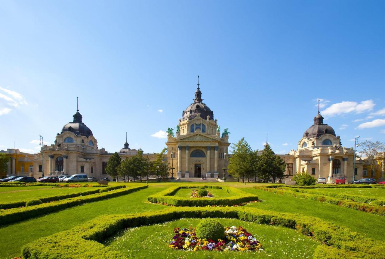 Paskal-Lux Apartments With Free Parking And Ac Budapest Esterno foto