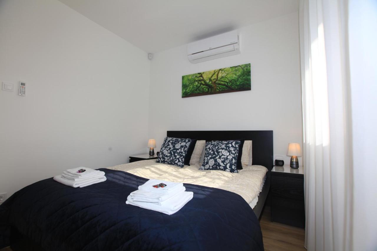 Paskal-Lux Apartments With Free Parking And Ac Budapest Esterno foto