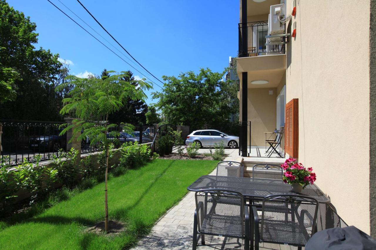 Paskal-Lux Apartments With Free Parking And Ac Budapest Esterno foto