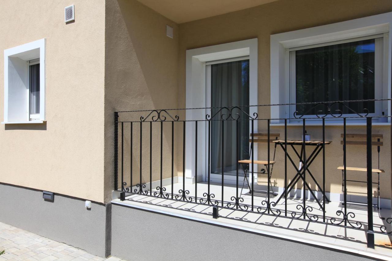Paskal-Lux Apartments With Free Parking And Ac Budapest Esterno foto