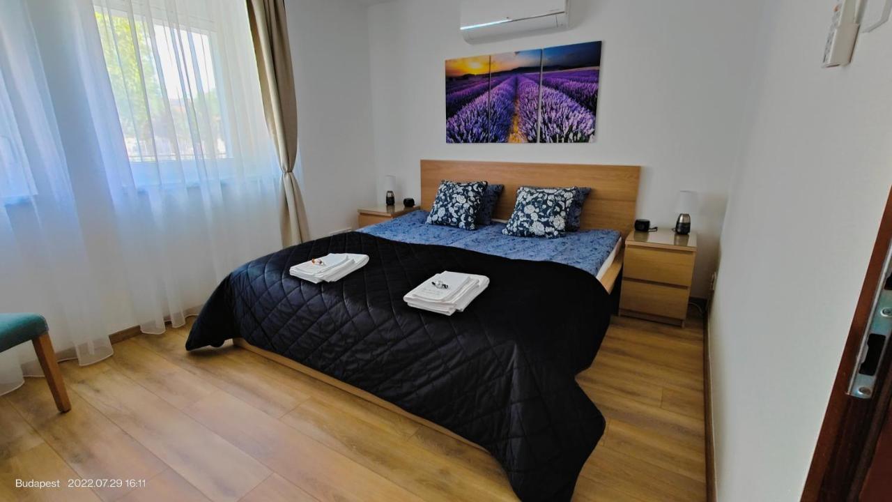 Paskal-Lux Apartments With Free Parking And Ac Budapest Esterno foto
