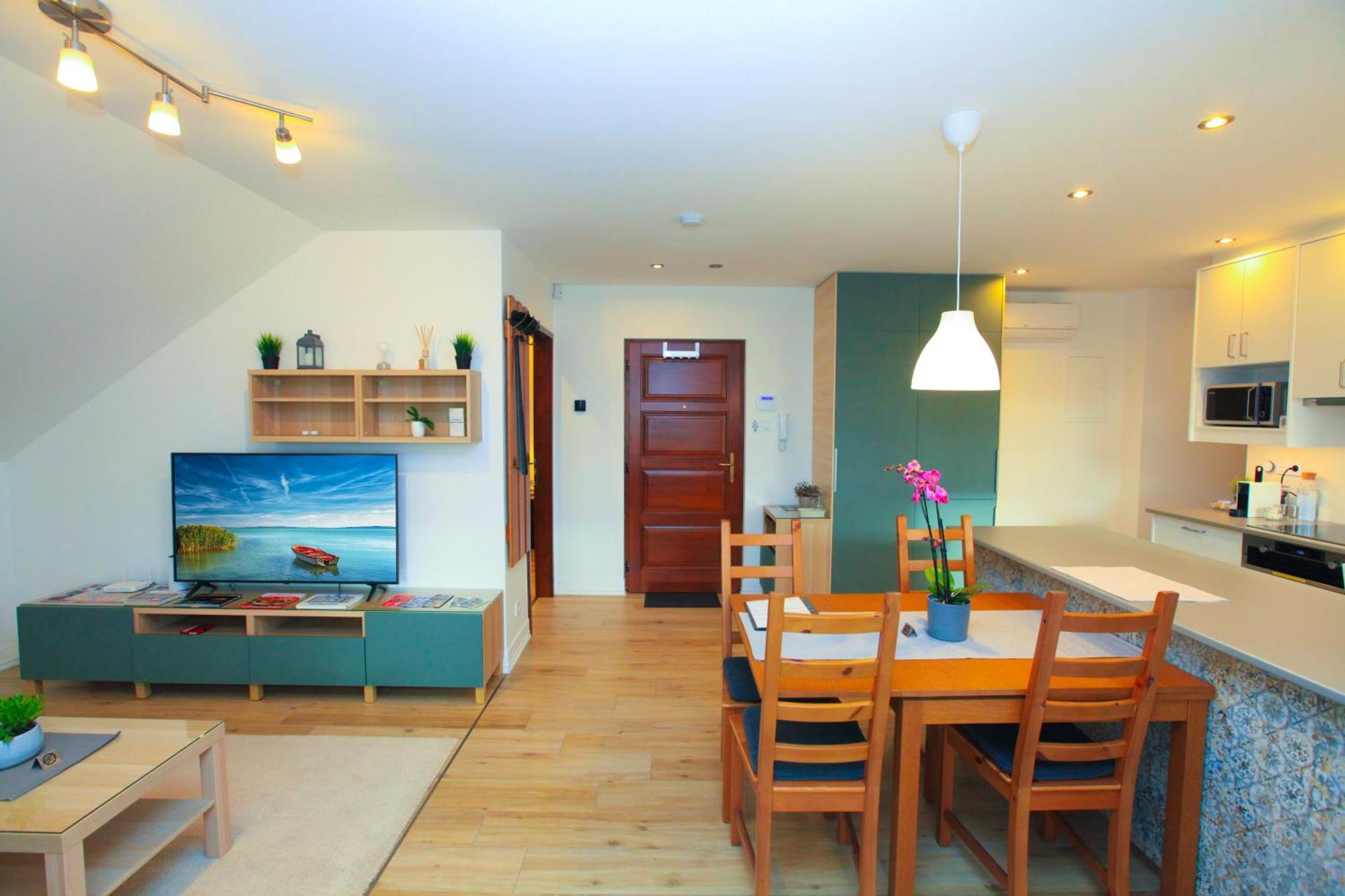 Paskal-Lux Apartments With Free Parking And Ac Budapest Esterno foto