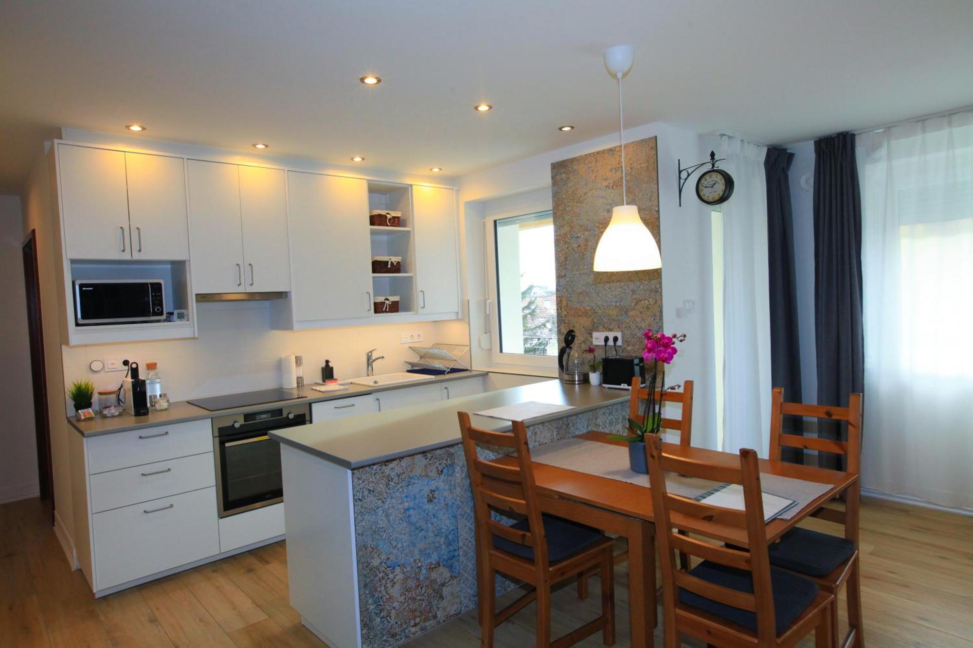 Paskal-Lux Apartments With Free Parking And Ac Budapest Esterno foto